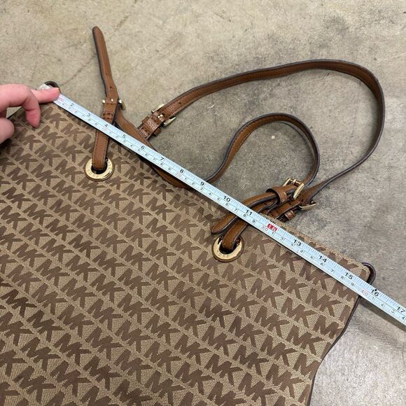 Vintage Michael Kors monogram canvas tote - Picture 4 of 6